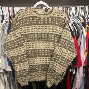 Vintage David Taylor Grandpa
Style Knit Crewneck Sweater
Brown and Gold Size L